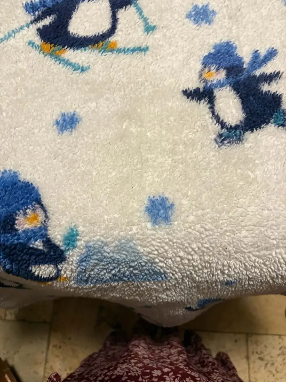 Penguin Print Kids Wearable Hooded Blanket with Pocket